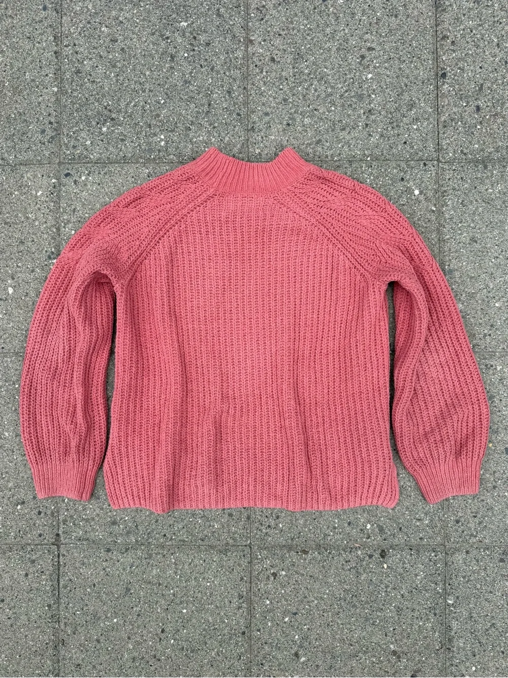 Girls’ Old Navy Mock-Neck Chenille Cable Knit Sweater in Dried Rose • Sz 10-12